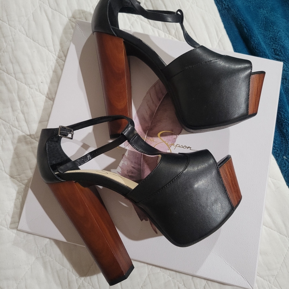 Jessica Simpson heels